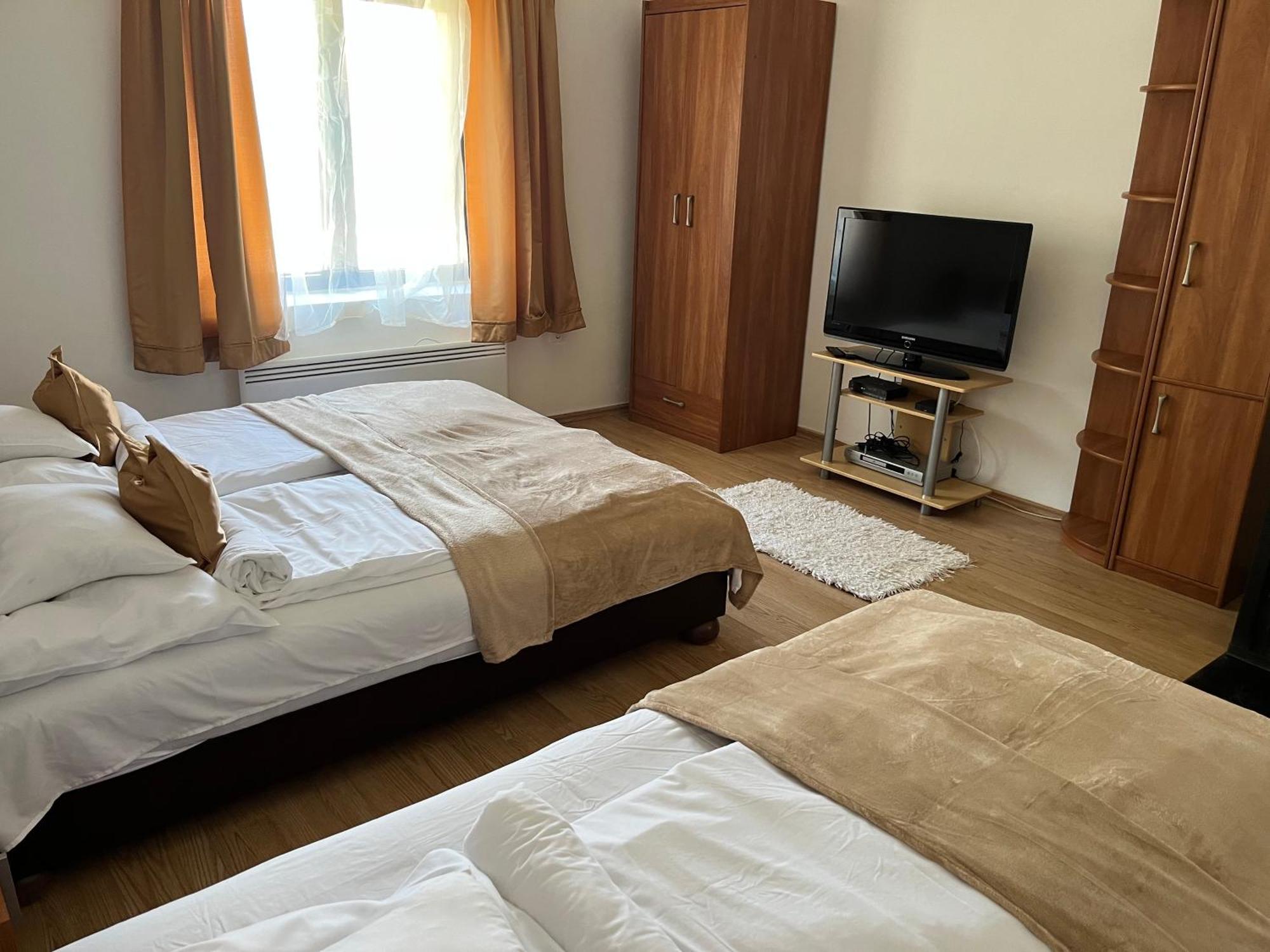 Francesco Apartmanhaz 韦伦采 外观 照片